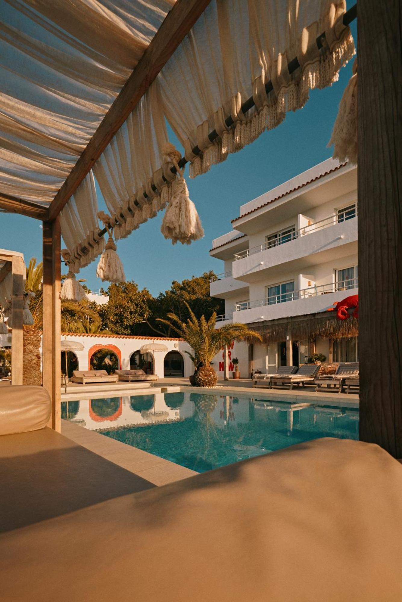Sunset Oasis Ibiza Adults Only - New Rooms 2025 San Antonio  Kültér fotó